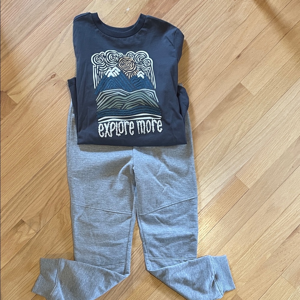 NWOT Kids Explore More Matching Set - Charcoal Top & Gray Pants